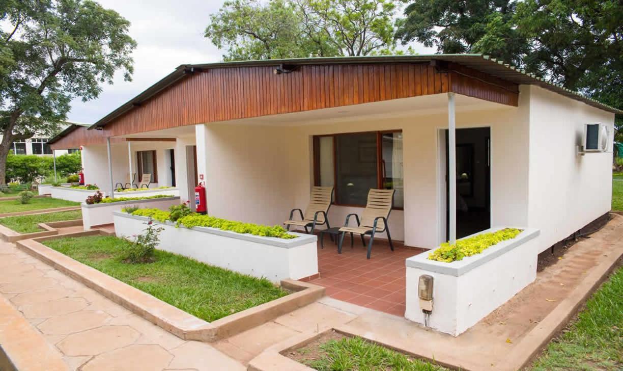 Sunbird Lilongwe Hotel Exterior photo