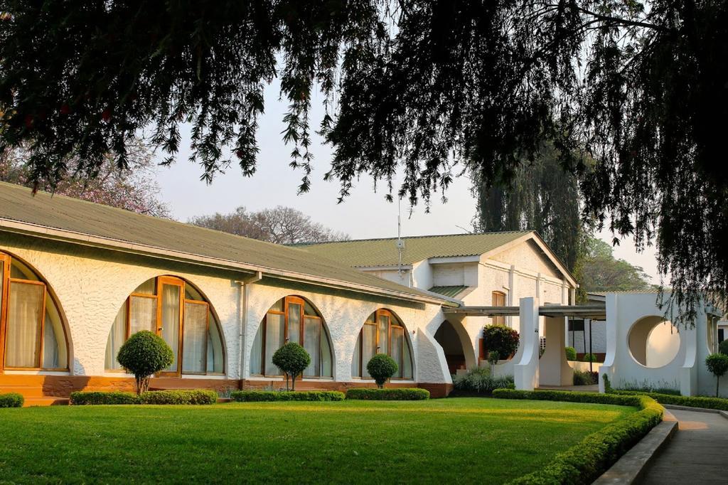 Sunbird Lilongwe Hotel Exterior photo